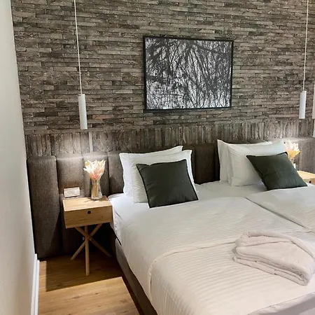 Garni Hotel