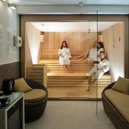 Hotel Garni 4*