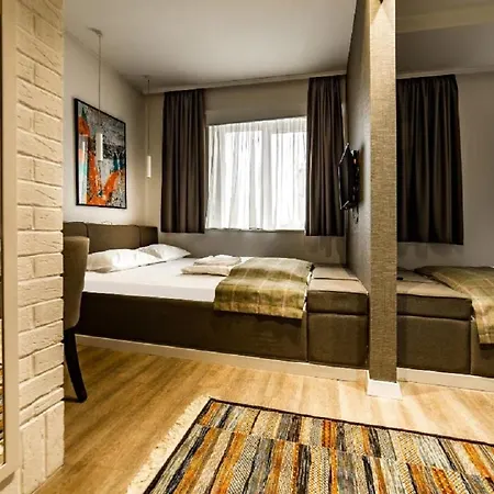 Szálloda Garni 4*
